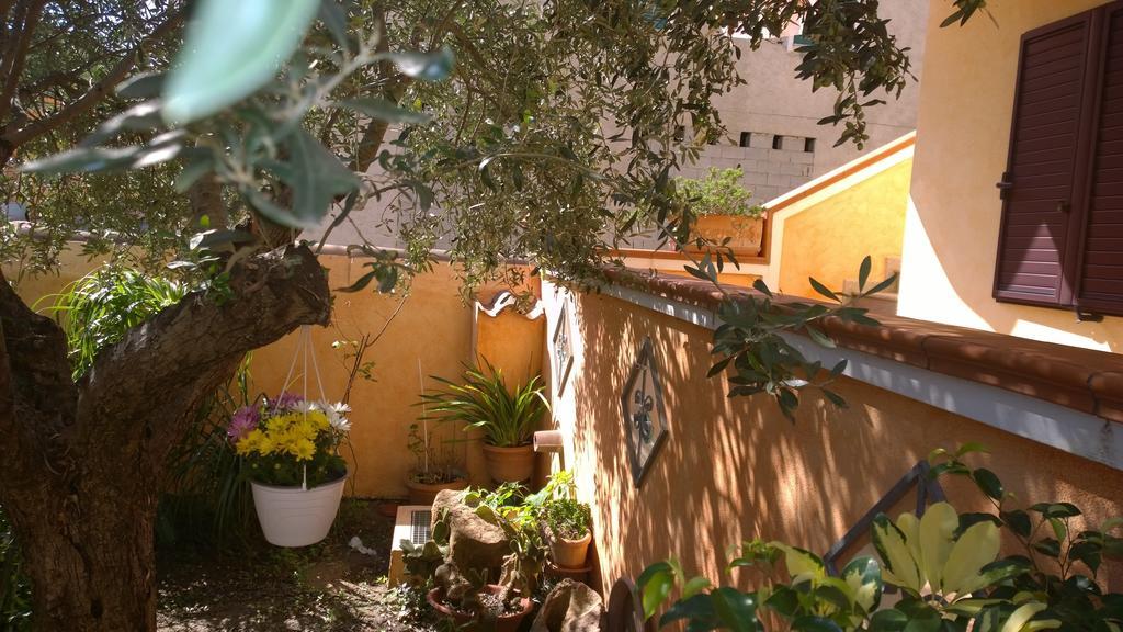 Casa Rosina Apartment Orosei Bagian luar foto