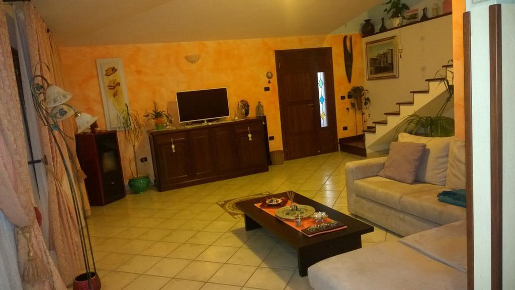 Casa Rosina Apartment Orosei Bagian luar foto